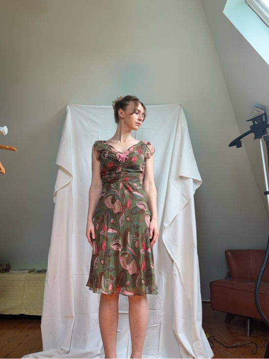 BCBGMaxAzria Dresses & Skirts - Floral Silk Dress